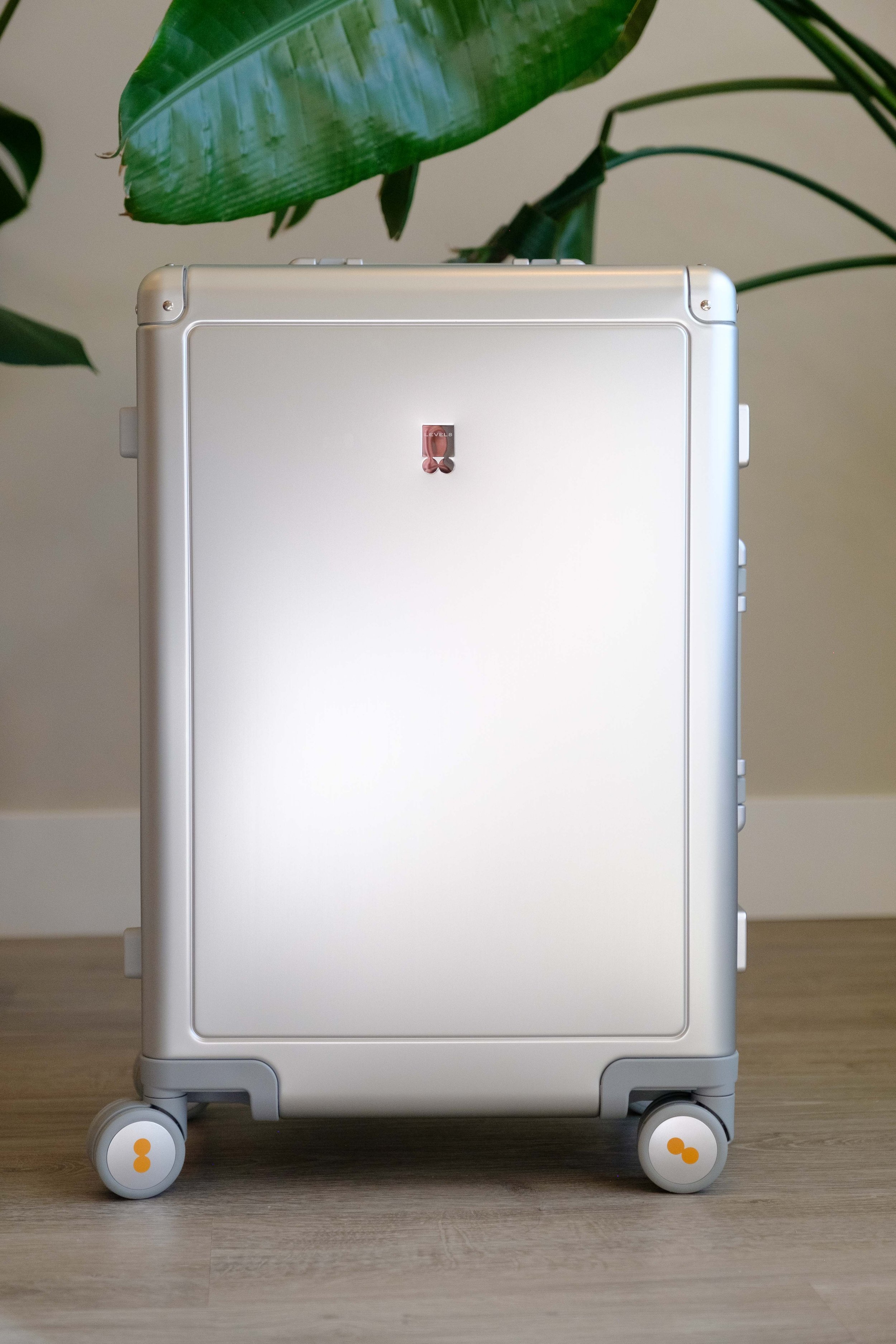Level8 Luggage Review: Aluminum Gibraltar Suitcase — Signed Sojourner